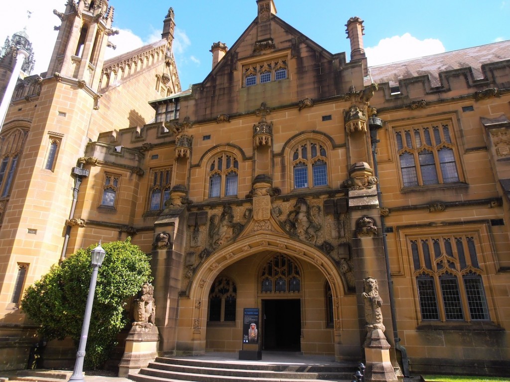 Southern entrance to Main Quad