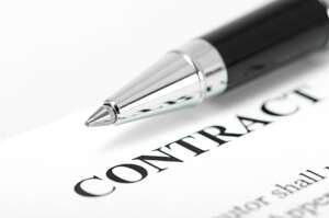 Image of contract and pen
